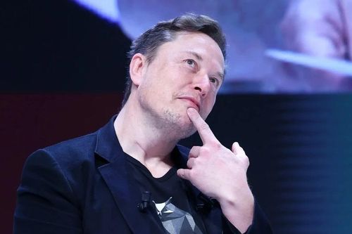Musk lên kế hoạch xây dựng thành phố tự phát triển trên Mặt Trăng