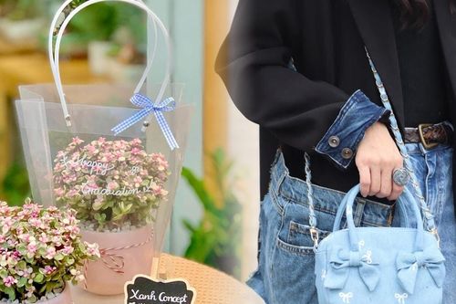 Không hoa hồng, không socola: Valentine năm nay, người ta tặng nhau điều gì?