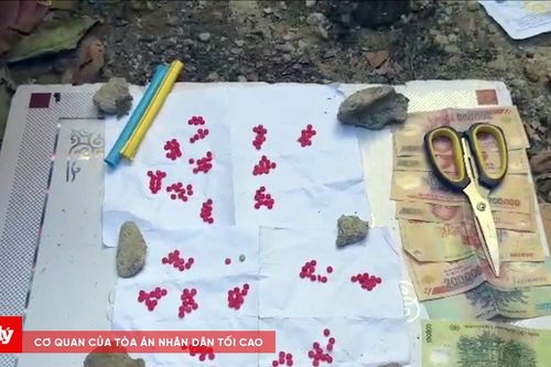 Bắt hai đối tượng tàng trữ, mua bán ma túy tại xã A Lưới 2