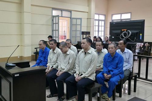 Vụ khiêng quan tài diễu phố ở TPHCM: Nhóm bị cáo lĩnh án nặng