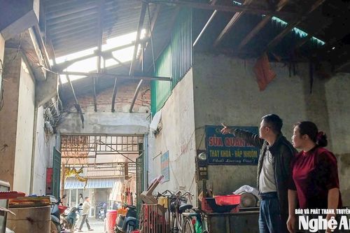 Chợ dân sinh xuống cấp, tiểu thương vất vả mưu sinh
