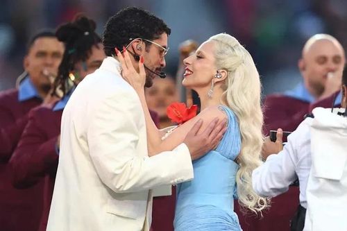 Tổng thống Trump chỉ trích màn trình diễn tại Super Bowl của Bad Bunny