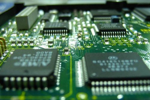 Nhập khẩu thiết bị bán dẫn đã qua sử dụng cần đáp ứng tiêu chuẩn quy định mới