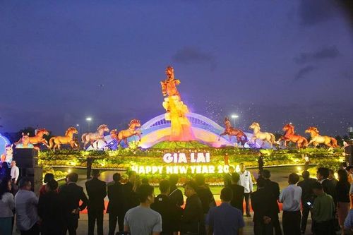 Gia Lai: Khánh thành cụm linh vật Xuân Bính Ngọ 2026