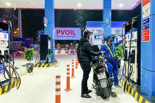 PVOIL tạo nguồn xăng dầu tăng 10-15% dịp Tết Bính Ngọ