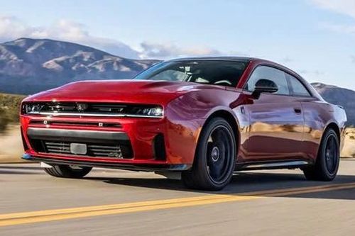Xe cơ bắp Dodge Charger Sixpack gây tiếc nuối vì thiếu tiếng gầm động cơ
