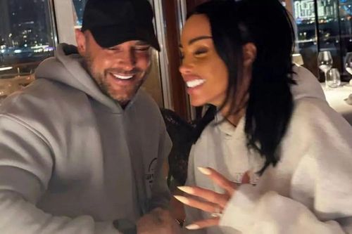 Bộ sưu tập nhẫn đính hôn đáng kinh ngạc của Katie Price