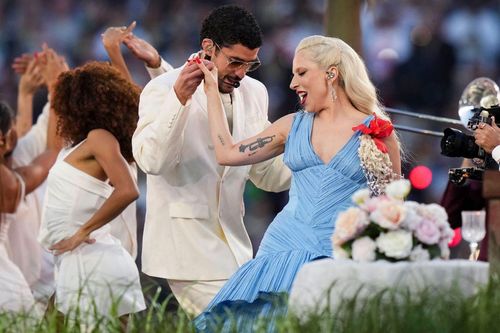 Báo Mỹ chê bai tiết mục của Lady Gaga tại Super Bowl: 'Không thực sự thuộc về sân khấu này'