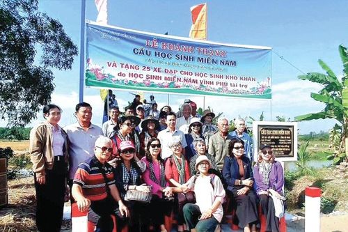 Tết sớm ở Biển Bạch