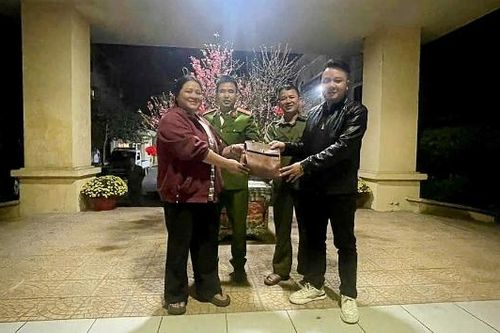 Lan tỏa nghĩa cử đẹp 'nhặt được của rơi, trả người đánh mất' tại xã Lương Tài