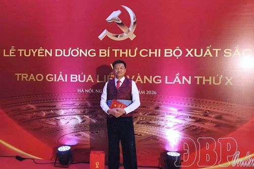 Đảng vững mạnh từ gốc