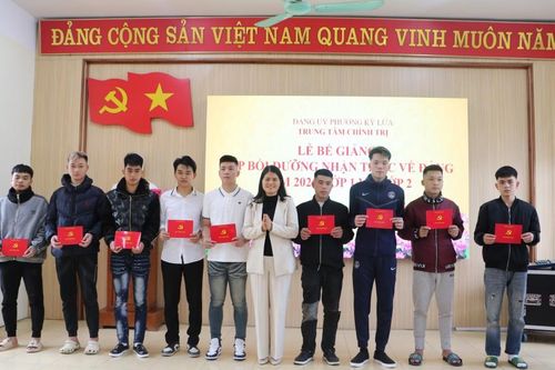 Tự tin tiến bước