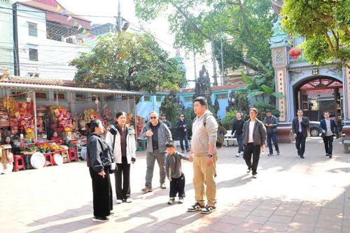 Tạo sức hút từ du lịch tâm linh