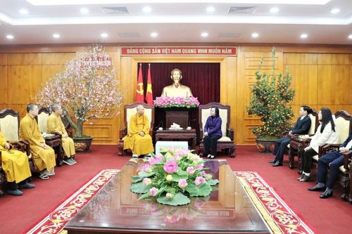 Đồng chí Phó Bí thư Thường trực Tỉnh ủy tiếp Đoàn Ban Trị sự Giáo hội Phật giáo Việt Nam tỉnh đến thăm, chúc tết