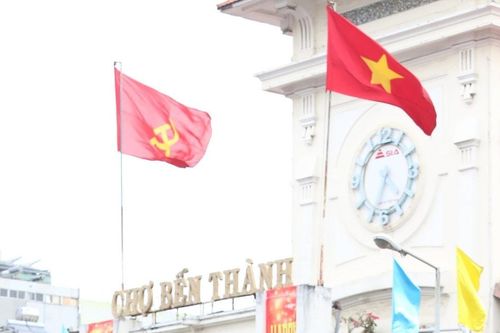TP.HCM: Chợ Bến Thành và Thương xá Tax 'lột xác' thành điểm check-in Tết lý tưởng