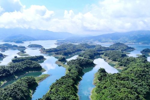 Những 'Cánh tay nối dài' giữa đại ngàn Tà Đùng
