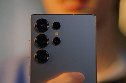 Samsung dự kiến đưa camera khẩu độ biến thiên trở lại để cạnh tranh với iPhone
