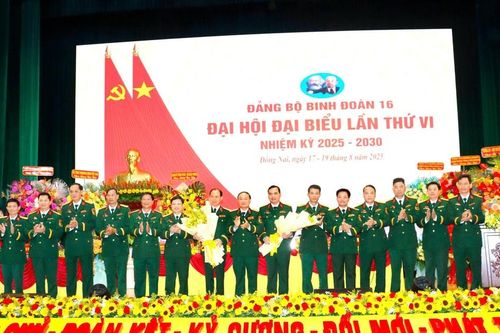 Phát huy vai trò then chốt công tác đảng, công tác chính trị ở Binh đoàn 16