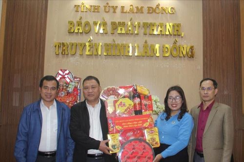 Các đơn vị thăm, chúc Tết Báo và Phát thanh, Truyền hình Lâm Đồng