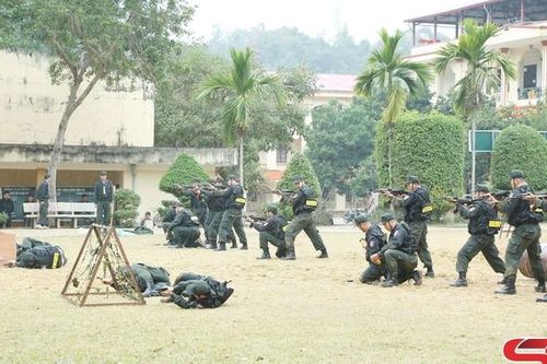 'Lá chắn thép' giữ bình yên cho nhân dân
