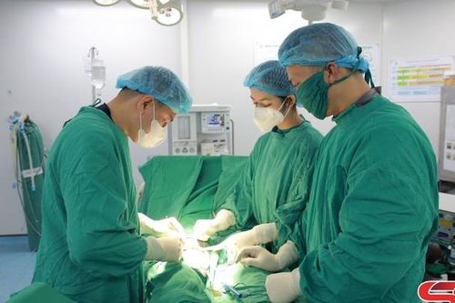 Nỗ lực giúp người bệnh không còn phải 'vượt tuyến'