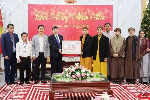 Các tổ chức tôn giáo thăm, chúc Tết tỉnh Sơn La