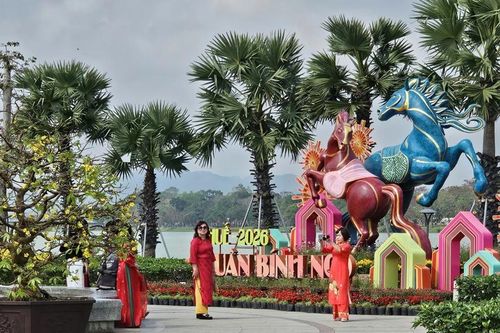 Khai mạc Hội Hoa Xuân Bính Ngọ 2026