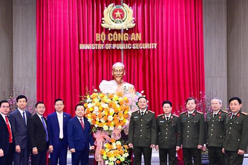 Thứ trưởng Công an Phạm Thế Tùng tiếp đoàn Hội thánh Tin lành Việt Nam (miền Bắc)
