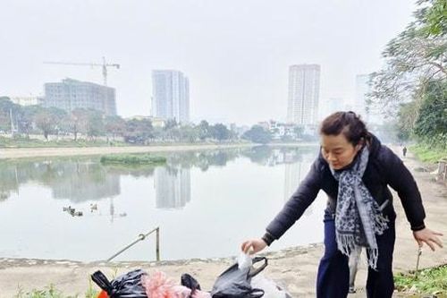 Lễ cúng 23 tháng Chạp: Thả cá văn minh, giữ sông, hồ sạch đẹp