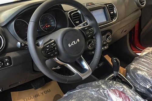 Giá lăn bánh Kia Soluto mới nhất giảm sốc, thấp chưa từng có, xứng danh sedan hạng B rẻ nhất, Hyundai Accent và Toyota Vios không so lại về giá