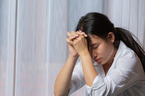 Đau dạ dày, mắc bệnh trĩ, mất ngủ kéo dài ở tuổi 30