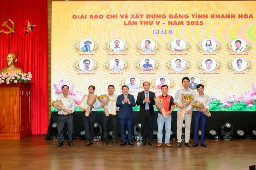 Lễ trao Giải Báo chí về xây dựng Đảng tỉnh Khánh Hòa lần thứ V - 2025