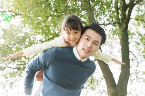 3 NÊN TRÁNH khi nuôi con trai và 4 ĐỪNG MẮC khi nuôi con gái