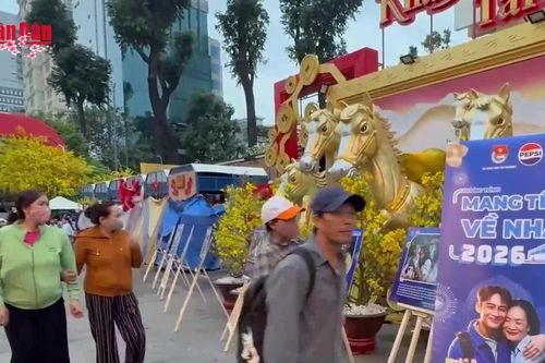 Hơn 4.200 sinh viên, người lao động về quê trên chuyến xe 'Mang Tết về nhà'