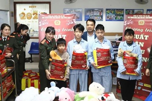 'Suất ăn yêu thương' lan tỏa sẻ chia, trách nhiệm cộng đồng