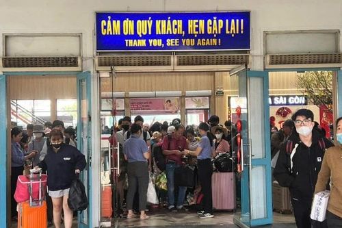 Hành khách không vé hoặc vé không hợp lệ phải mua vé bổ sung gấp 5 lần