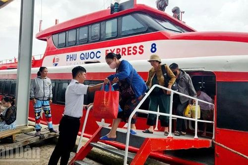 An Giang: Tàu cao tốc tăng chuyến ra Phú Quốc phục vụ khách dịp Tết