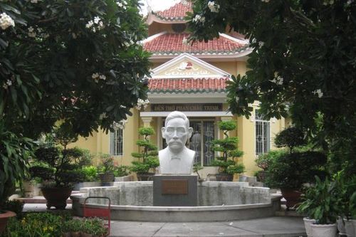 Học tinh thần cụ Phan Châu Trinh