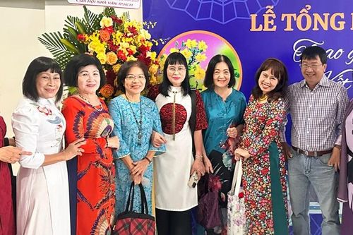 Phong phú đời sống văn học trong không gian mới