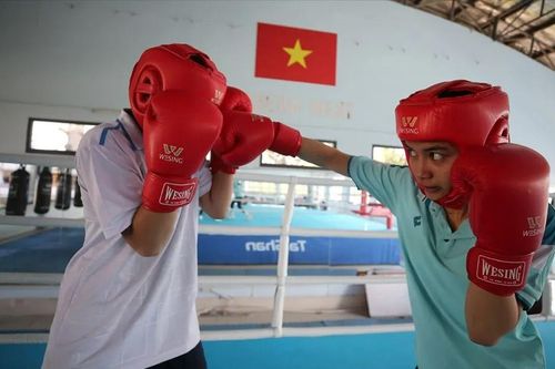 'Gác tết' để giữ phong độ cho các giải đấu