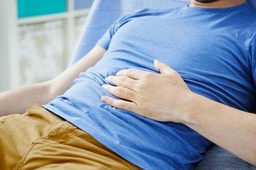 Mẹo đơn giản giảm đầy hơi chướng bụng ngày Tết