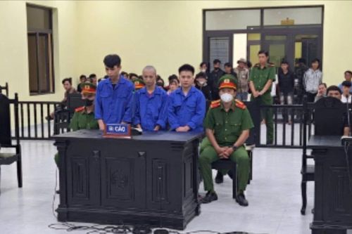 Gây án trên đường đi tìm đối thủ, 3 đối tượng lĩnh án