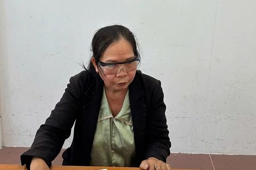 Khởi tố đối tượng xúc phạm công an, viện kiểm sát