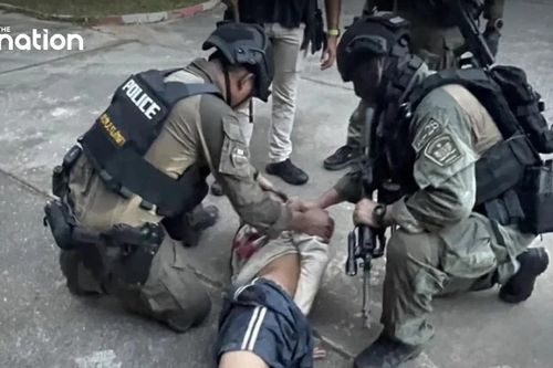 Thái Lan: Tức giận vì em gái bị phạt, thanh niên 19 tuổi mang súng vào trường bắt giữ nhiều con tin