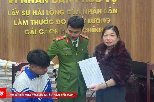 Sợ bị phạt, nam sinh lớp 9 đi lạc