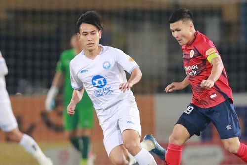 Nam Định 'độc lạ' ở V-League, hay vấn đề của bóng đá Việt Nam