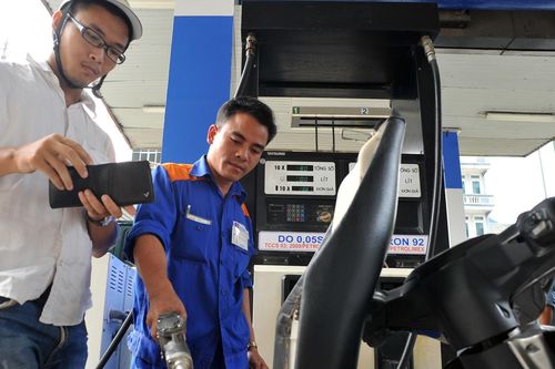 Giá xăng ngày mai có khả năng tăng lần thứ 3 liên tiếp