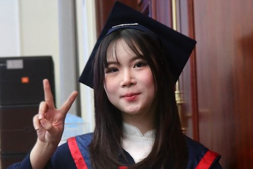 Nữ sinh trở thành thủ khoa tốt nghiệp loại xuất sắc Trường Công nghệ