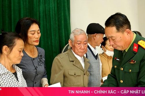 Trao 100 suất quà Tết cho nạn nhân da cam/dioxin