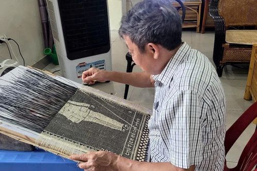 'Phá lệ làng', truyền nghề cho hơn 4.000 người khuyết tật